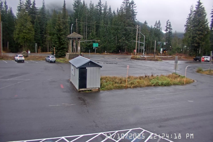 Live Feed: Summit Pass Shuttle