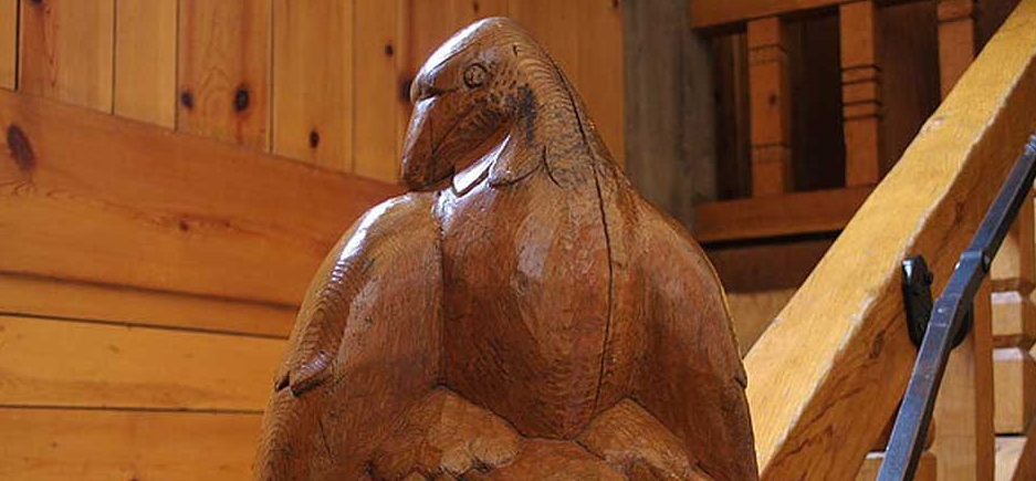 CARVED WOOD NEWELL POST OF EAGLE