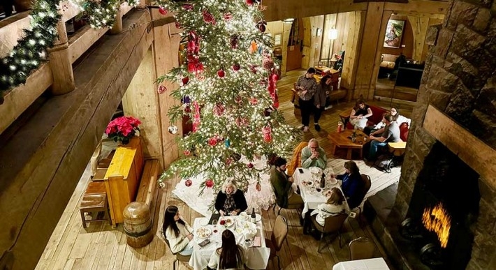 CHRISTMAS EVE DINNER BY THE CHRISTMAS TREE AND ROARING FIRE AT TIMBERLINE