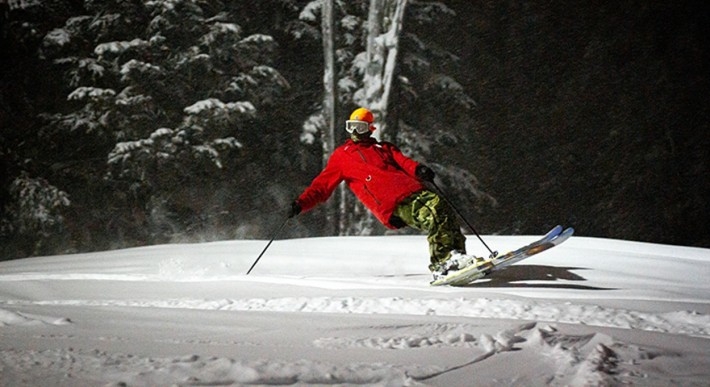 TIMBERLINE NIGHT SKIING AND SNOWBOARDING