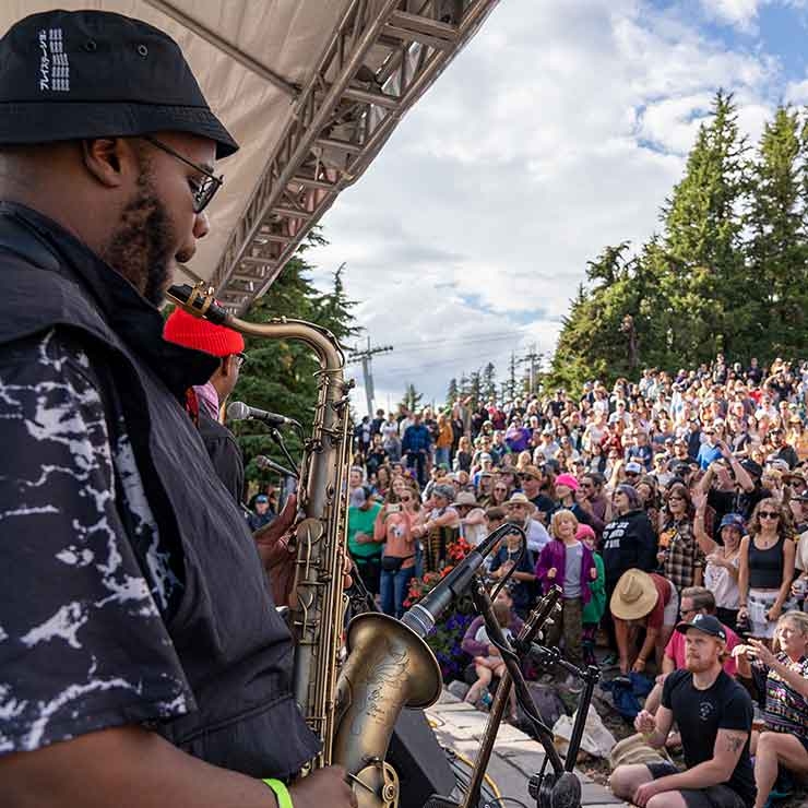 MACHADO PLAYING THE SAX WITH PORTUGAL. THE MAN AT TIMBERLINE DAYDREAM