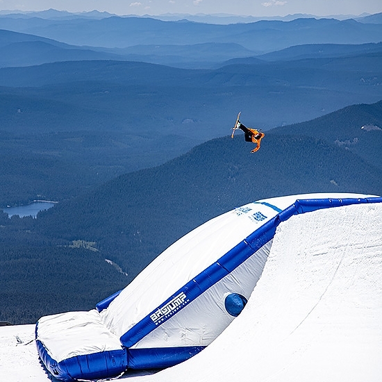 AIR BAG LANDING AT TIMBERLINE FREESTYLE TRAINING CENTER