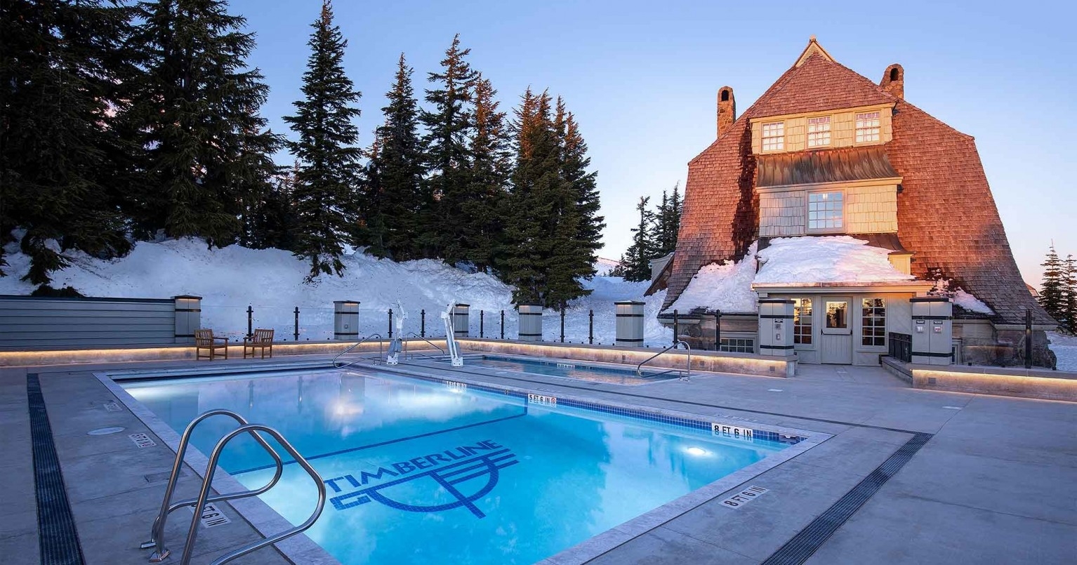 THE NEW OUTDOOR HEATED SWIMMING POOS AND HOT TUB AT TIMBERLINE