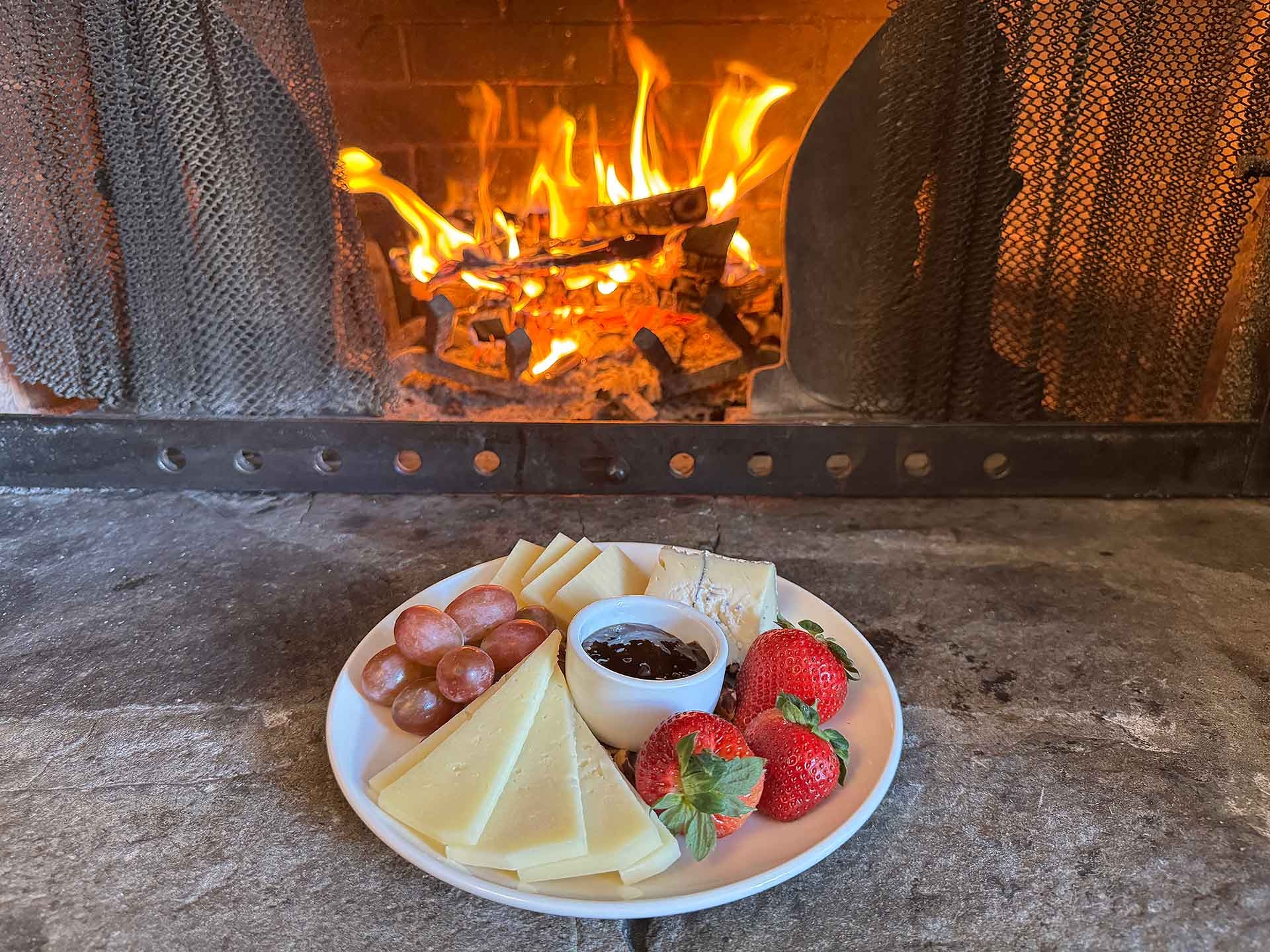 ARTISAN CHEESE PLATTER