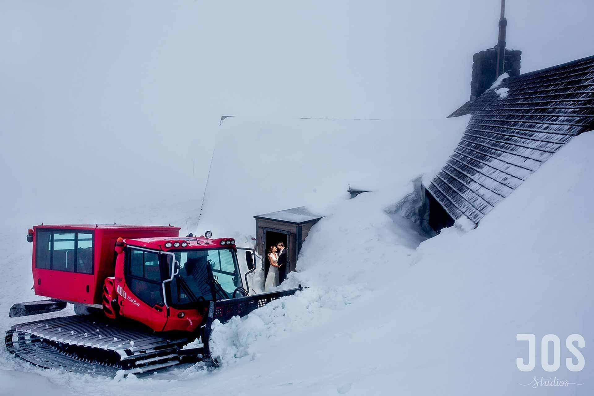 TIMBERLINE WEDDINGS SILCOX HUT