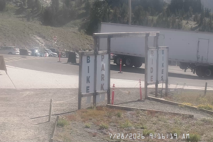 Live Feed: Bruno's Lift Camera